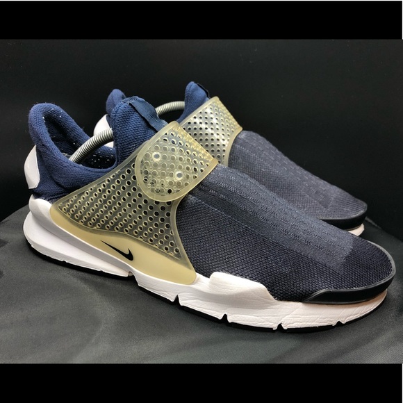 nike sock dart size 9